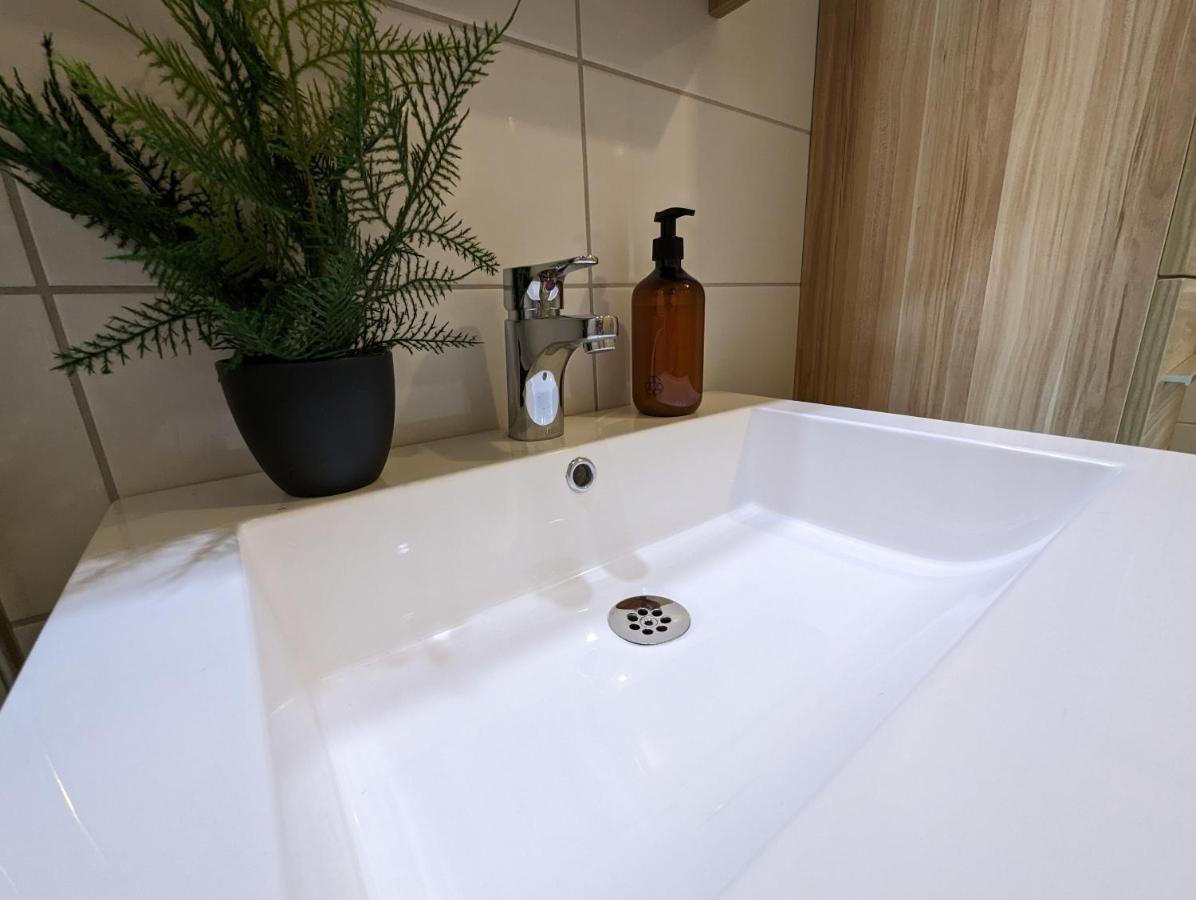 Hotell Bro Kristinehamn Luaran gambar